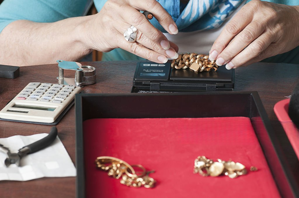 tare function in Jewelry Scales
